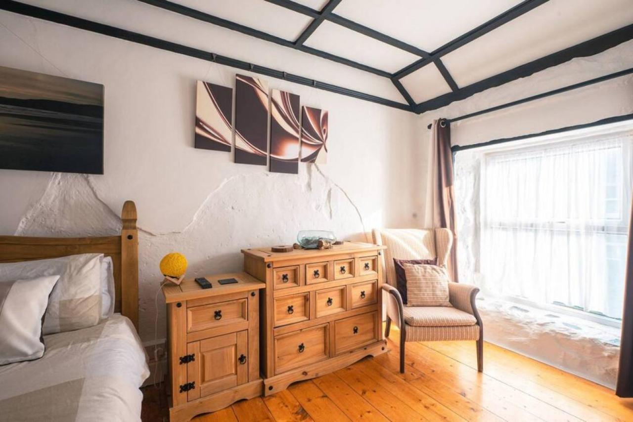 Cosy Welsh Cottage In St Davids Centre With Garden מראה חיצוני תמונה